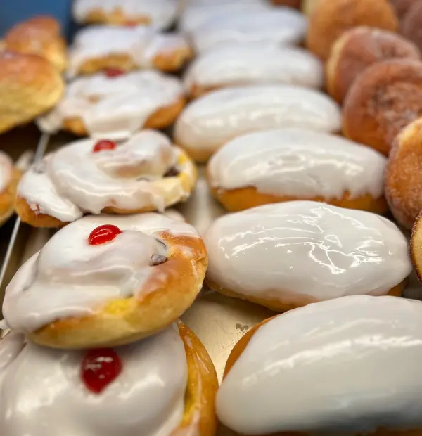 Chelsea buns and iced buns at Belinda's Bakery tea rooms